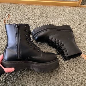 Doc Marten’s Vegan Jadon ll Boot Mono Platforms